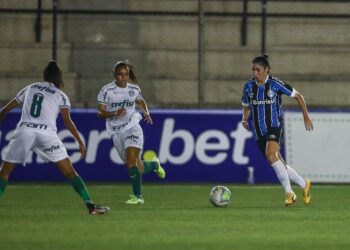 gurias-do-grêmio-empatam-com-o-palmeiras