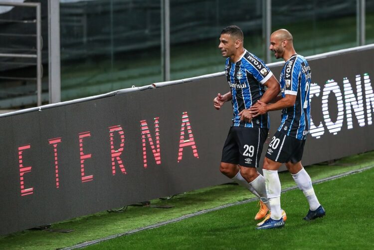 Diego Souza fala sobre a insistência do Grêmio no empate contra o América de Cali