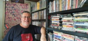 Maringaense tem coleção com mais de 2.300 filmes em casa