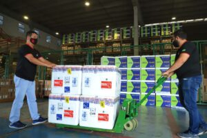 Mais 39.600 doses de imunizantes em combate ao coronavírus chegam no Paraná nesta segunda