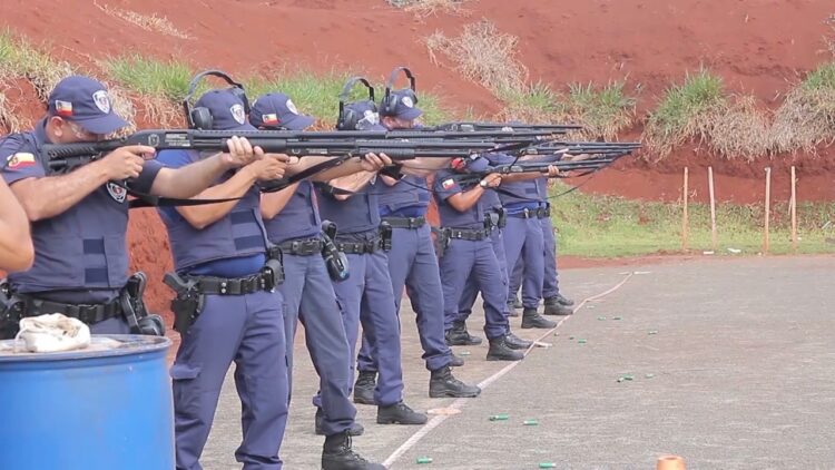 Agentes municipais receberam treinamento em escola da Polícia Militar (Foto: Arquivo/Equipe Pinga Fogo)