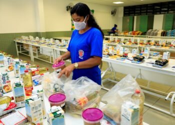 21.642 kits de alimentação serão doados pela Secretaria de Educação de Maringá