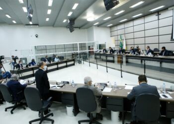 PROJETO. Leis foram feitas após reuniões do prefeito Ulisses Maia com vereadores. Marquinhos Oliveira / CVM