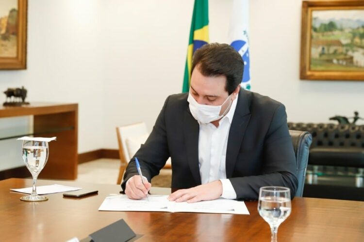 Governo do Paraná adia normas rigorosas do coronavírus no estado até 1º de abril