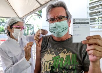 Campanha de imunização em combate ao coronavírus de hoje em Maringá será para 2ª dose