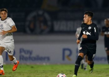 Com um jogador a menos, Massa Bruta é pressionado e cai para Talleres. FOTO-REPRODUÇÃO