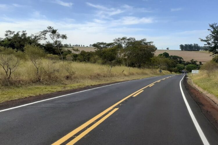 Departamento de Estradas de Rodagem do Paraná está finalizando os reparos nas rodovias que interligam Ângulo, Flórida e Lobato