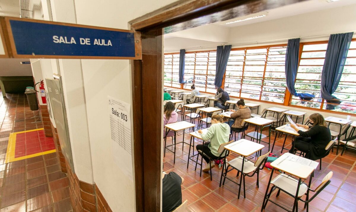 Divulgada lista de aprovados no vestibular da UEM