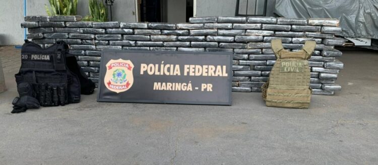 A carga de cocaína apreendida está na Polícia Federal, em Maringá   Foto: Polícia Federal