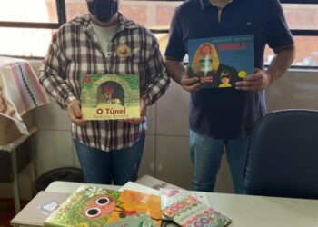 CMEI Gente Pequena de Iguaraçu recebe doação de 50 livros do Banco Itaú