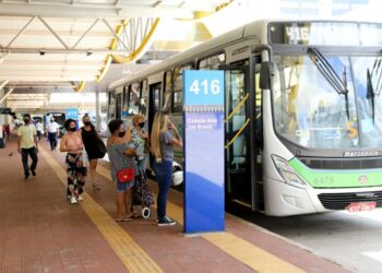 Abono salarial de 3,5% é proposto aos motoristas de ônibus da TCCC e Cidade Verde