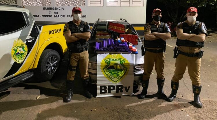 Polícia Rodoviária Estadual apreende mais de 100 quilos de maconha na PR 323