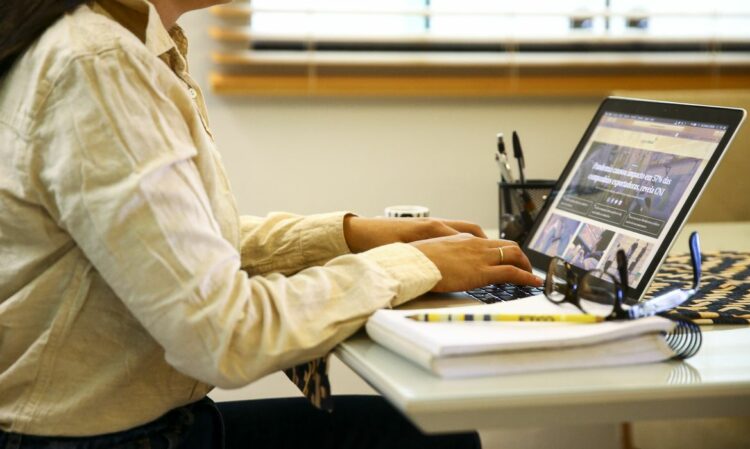 Produtividade aumenta entre profissionais em home office