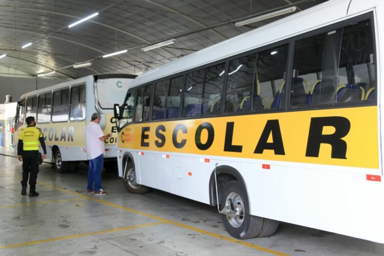 Vans escolares passarão por vistorias até sexta-feira (27) em Maringá