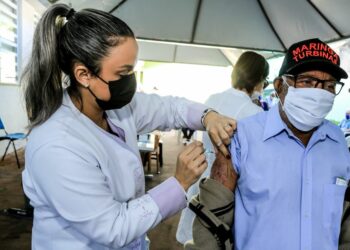 Prefeitura de Maringá inicia vacinação da 3a dose para 90+ e imunossuprimidos nesta quinta-feira (23)