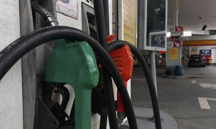 Petrobrás aumentará o preço do diesel em 8,89%