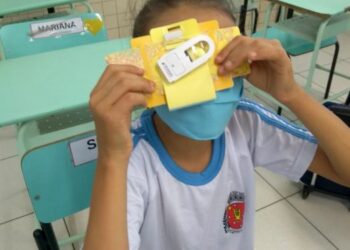 'Projeto Micromundo' incentiva alunos das escolas públicas de Maringá a serem cientistas
