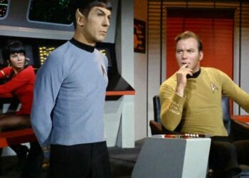 E não é que a vida
imitou a arte?
Capitão Kirk
voou mesmo,
audaciosamente
aos 90 anos, para
além das nuvens