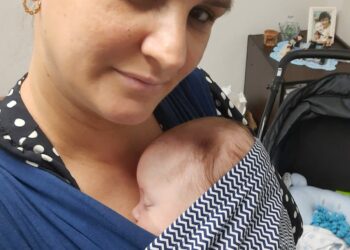 Sling: o famoso carregador de pano que facilita a vida das mães