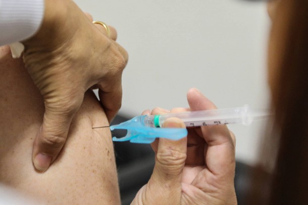 MTE proíbe demissão de trabalhador não vacinado contra a covid-19