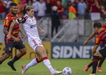 Vice-campeão Flamengo empata com rebaixado Sport em Recife