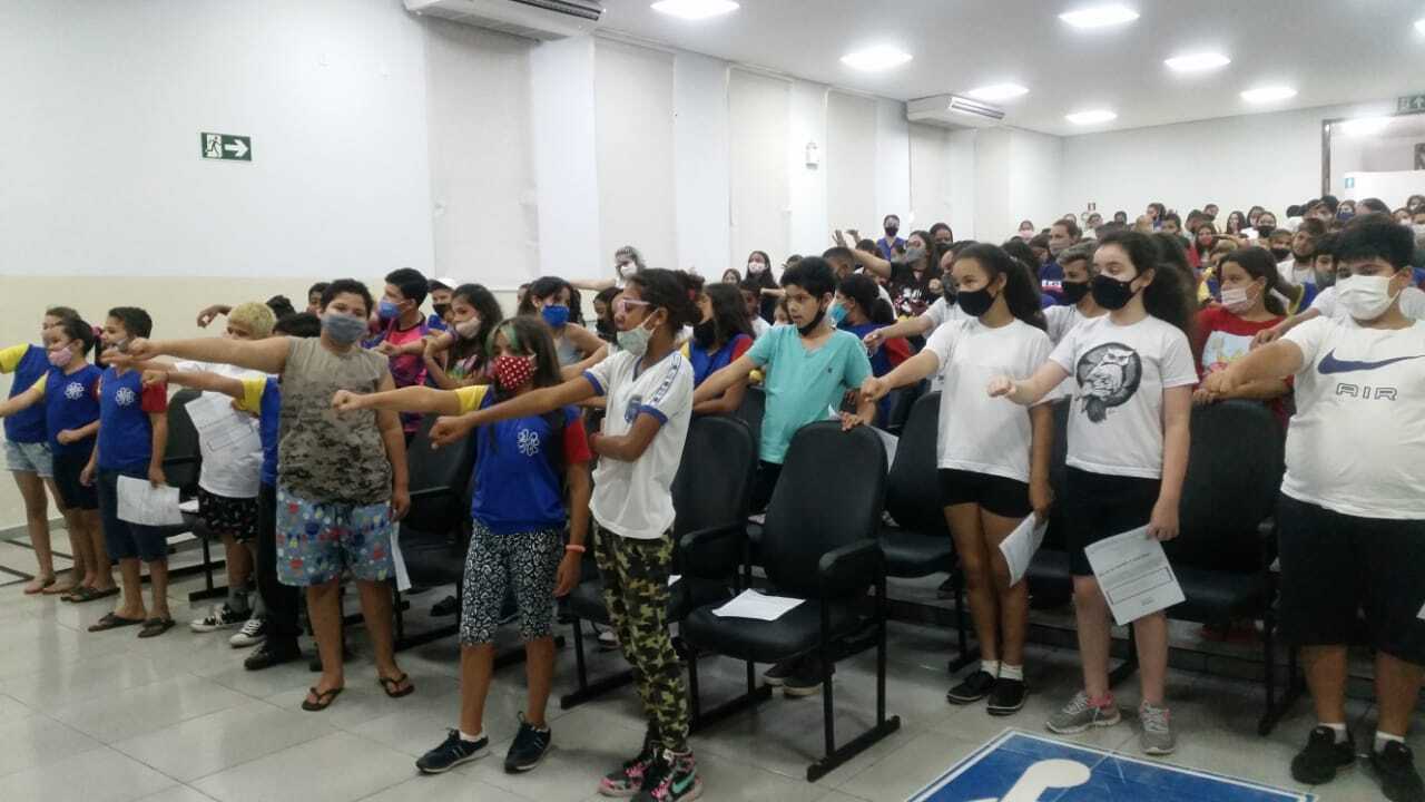 Escola Municipal Jardim Primavera de Santa Fé encerra projeto “Linda Língua Portuguesa”