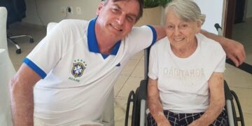 Olinda Bonturi, mãe do presidente Jair Bolsonaro, morre aos 94 anos