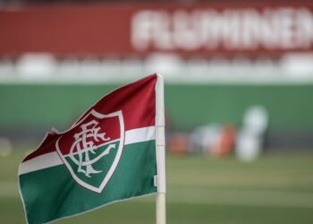Fluminense sofre, mas estreia com vitória na Copa São Paulo