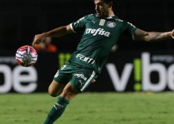 Ricardo Goulart é o novo camisa 10 do Santos