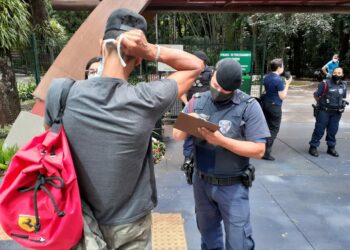 Prefeitura de Maringá realiza operação para cumprimento do uso de Máscara
