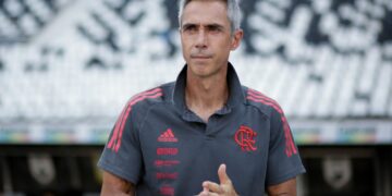 Paulo Sousa liga alerta no Flamengo e pede foco aos jogadores