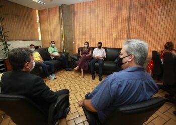 Comitiva de Rio Branco visita a Prefeitura de Maringá