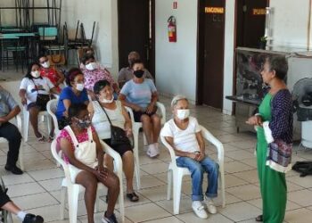 Prefeitura realiza roda de conversa com mulheres negras idosas