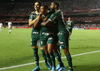 Rony marca e garante vitória do Palmeiras sobre o São Paulo