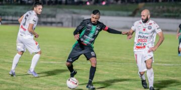 Maringá FC passa pelo Operário nos pênaltis e está na final do Campeonato Paranaense