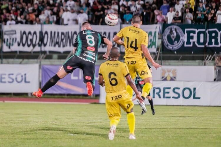 No turno de classificação, em Maringá, Tricolor superou a Serpente por 1 a 0. Crédito: Fernando Teramatsu/Maringá FC