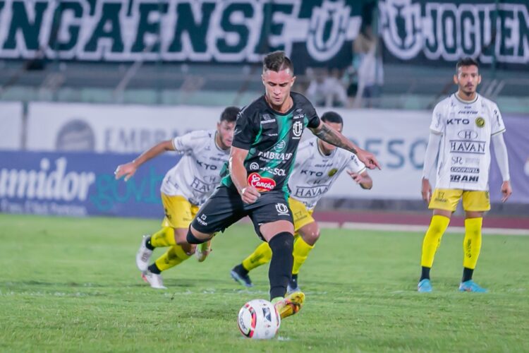 Tricolor joga embalado com goleada sobre o FC CAscavel, no WD, por 5 a 0, quando se garantiu para a fase de semifinais. Fernando Teramatsu/Maringá FC