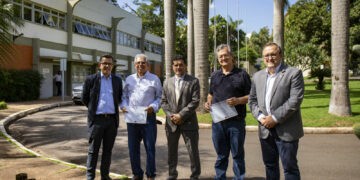 UEM: Mais dois professores recebem Mérito Comunitário da Câmara de Maringá
