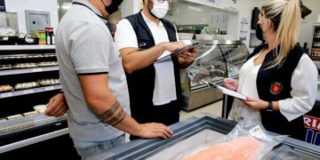 Preço dos pescados em Maringá chega a variar 221% segundo pesquisa do Procon