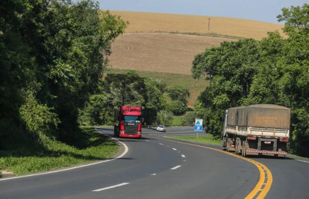 Paraná vai retomar fiscalização com balanças nas principais rodovias do Estado