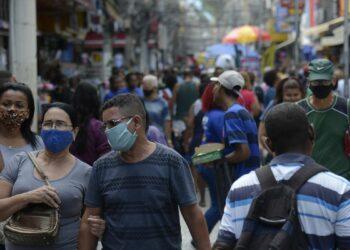 Secretaria de Saúde do Paraná recomenda uso de máscaras em ambientes fechados em todo o Estado