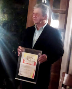 O pioneiro Arnoldo de Oliveira Júnior recebe o galardão de Personalidade de Valor