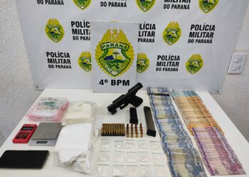 Após abordar dono de tabacaria, em Maringá, PM apreende cocaína, arma e várias munições de uso restrito