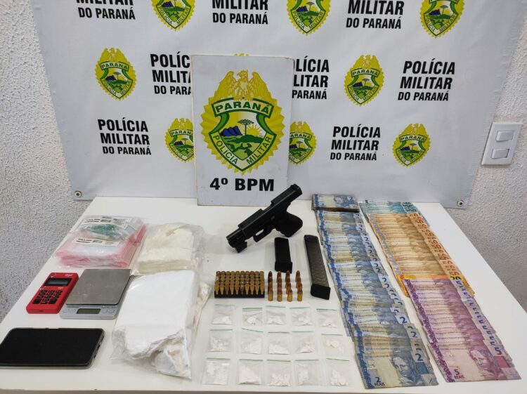 Após abordar dono de tabacaria, em Maringá, PM apreende cocaína, arma e várias munições de uso restrito