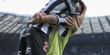 Nacho Fernandes e Ademir fizeram os gols do Galo no triunfo sobre o rubro-negro carioca pela 13ª rodada do Nacional. Crédito: Pedro Souza/Atlético-MG