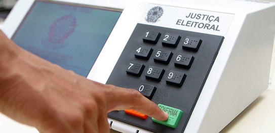 Justiça Eleitoral começa a convocar mesários para trabalhar nas eleições deste ano