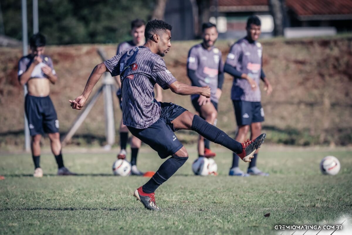 Grêmio Maringá e Arapongas