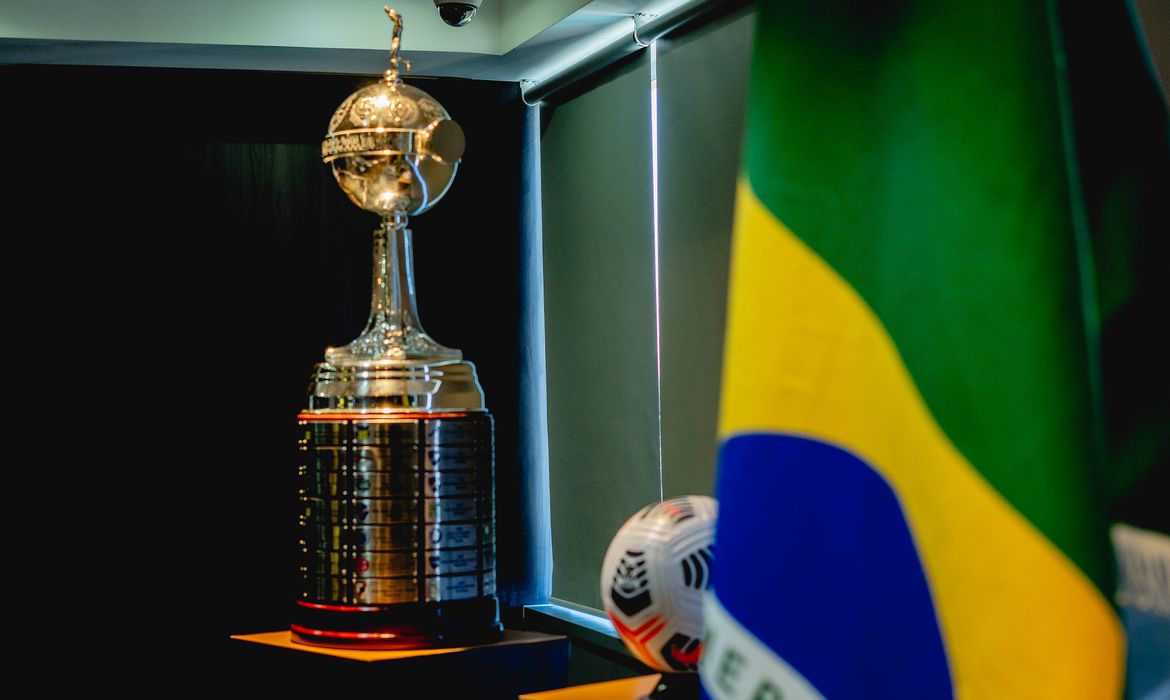 Times brasileiros que mais disputaram finais de Libertadores