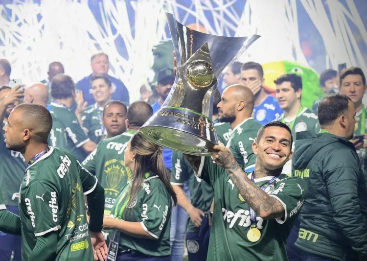 Troféu de campeão da temporada foi entrege em noite de festa no Allianz Parque com  mais uma vitória esmeraldina. Marcos Ribolli/SE Palmeiras.