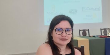 Gissele presidenta Rotary Clube Cidade Ecológica